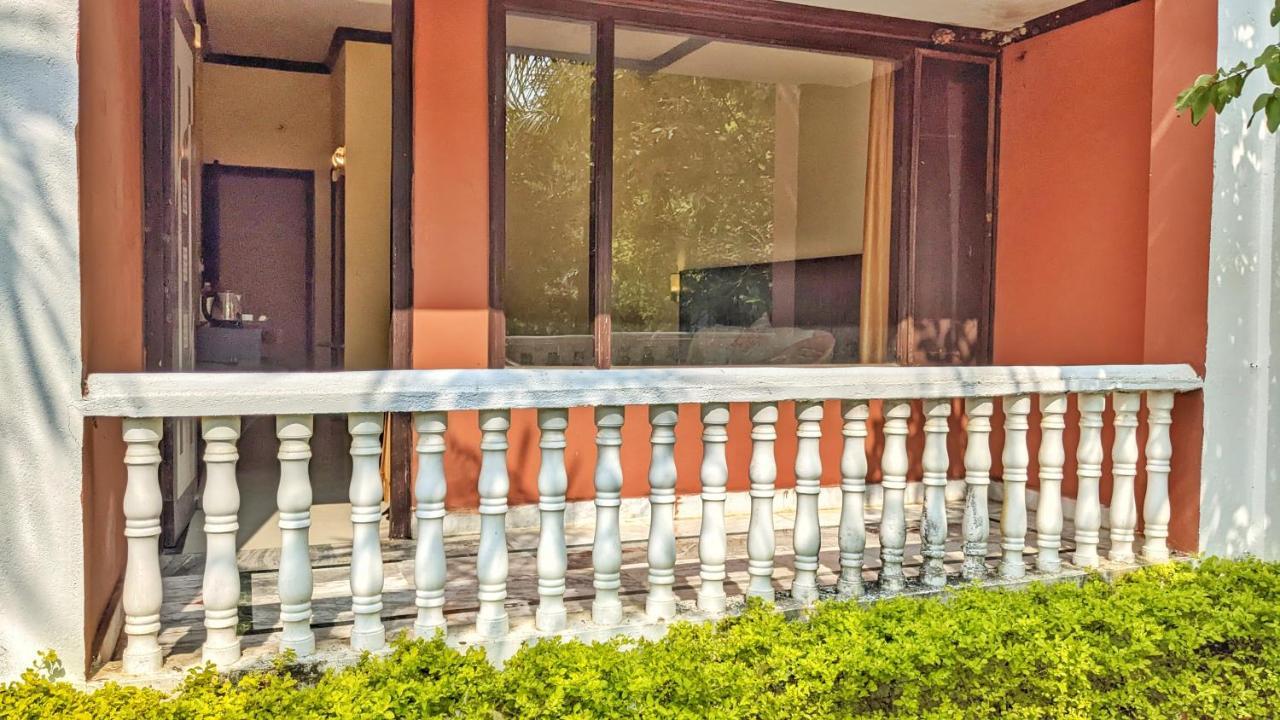 Headquarter Khajuraho Khajurāho Exterior foto