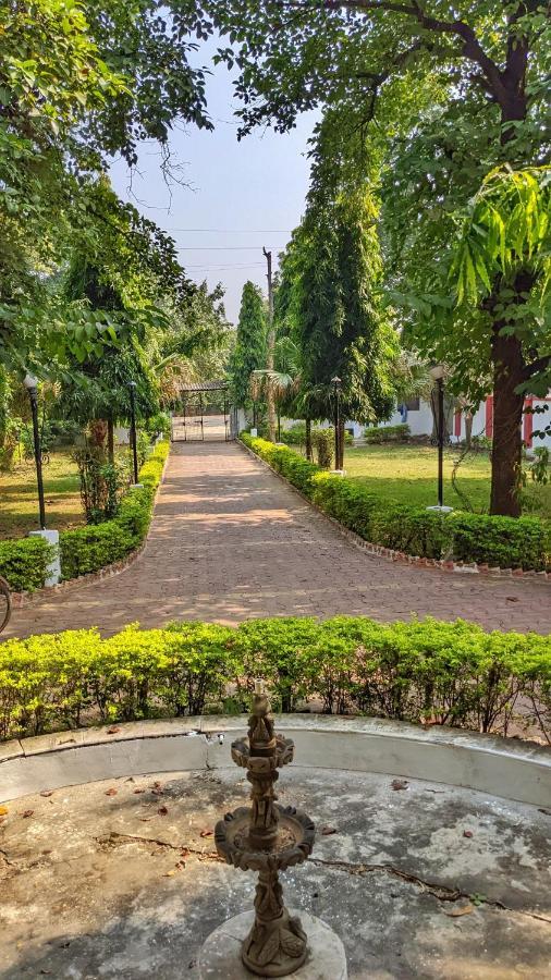 Headquarter Khajuraho Khajurāho Exterior foto