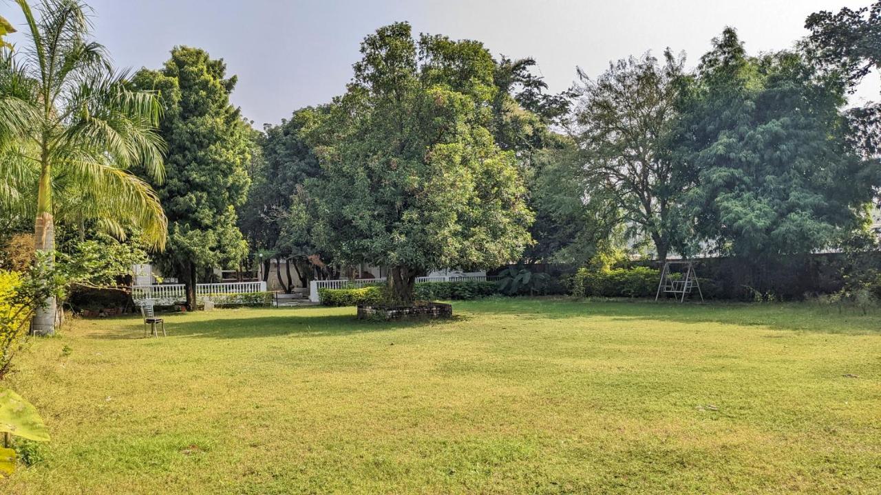 Headquarter Khajuraho Khajurāho Exterior foto